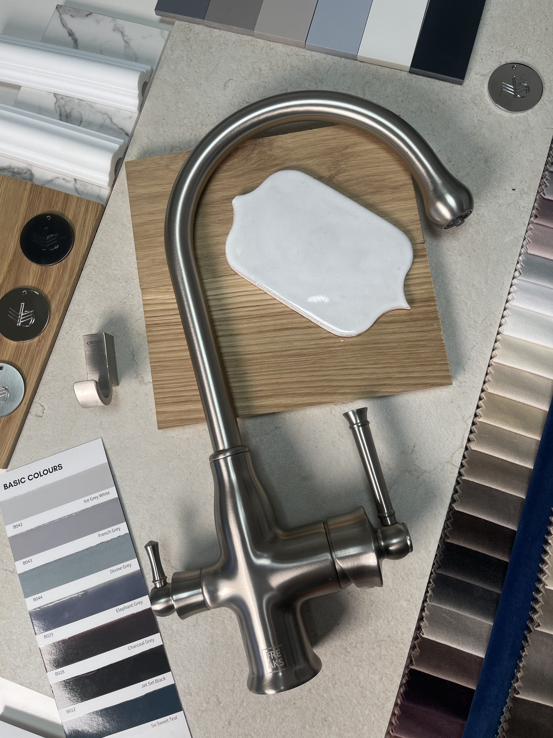 RETRO BATERIA Z MOŻLIWOŚCIĄ FILTRACJI WODY NIKIEL SZCZOTKOWANY - FREAKS & NABAKOWSKA