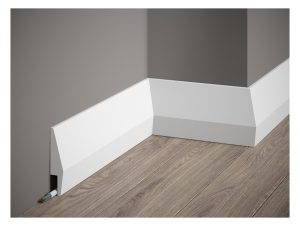 Listwa przypodłogowa MD016